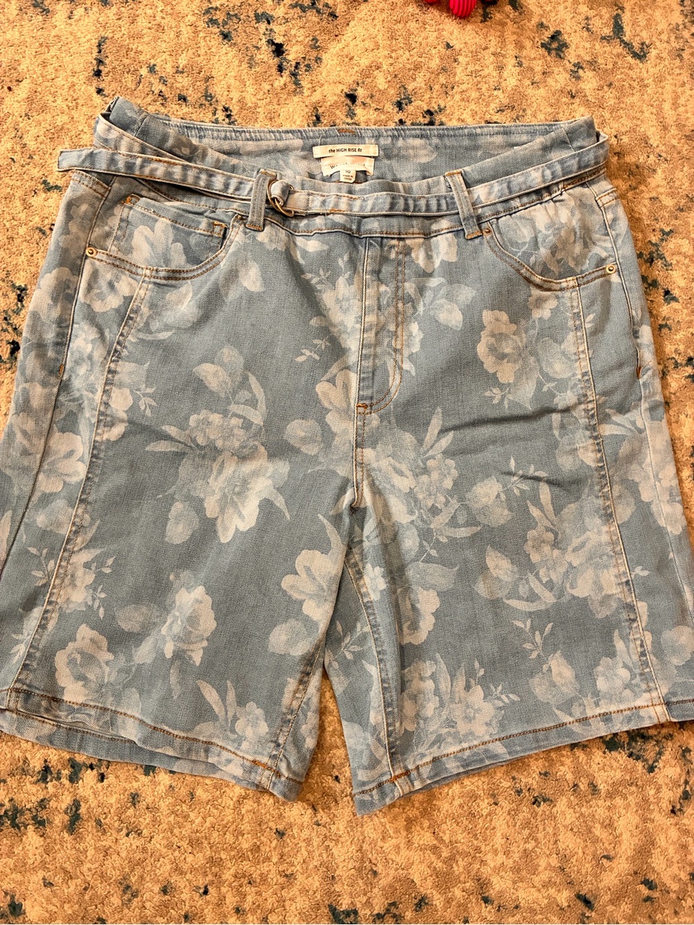Bermuda shorts bundle - Picture 4 of 8